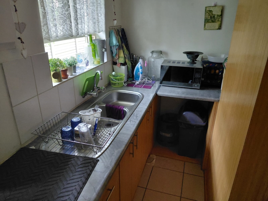 2 Bedroom Property for Sale in Langenhovenpark Free State